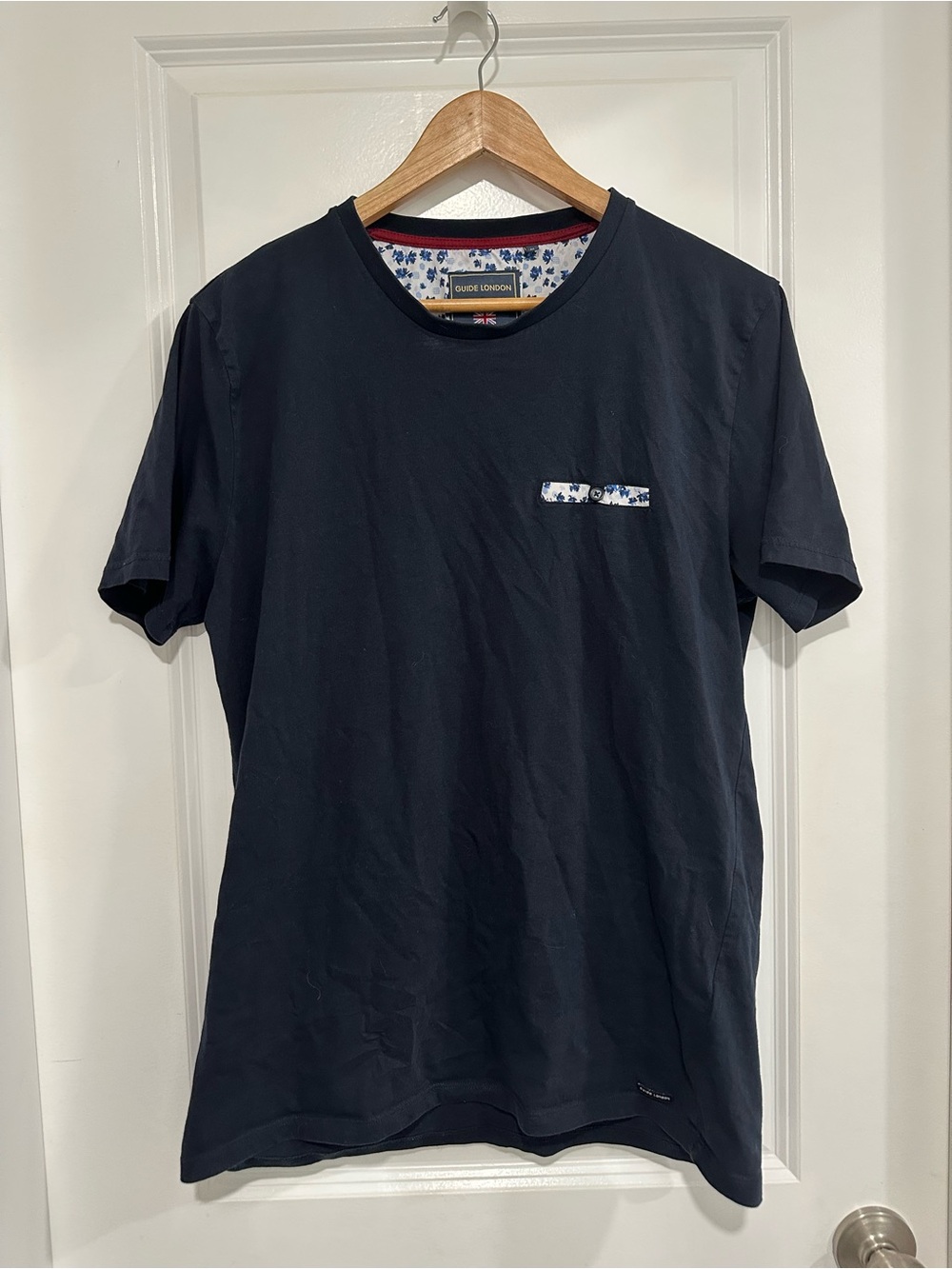 Guide London Men's Navy Short-Sleeve Crew Neck Tee With Pocket Detail Size M